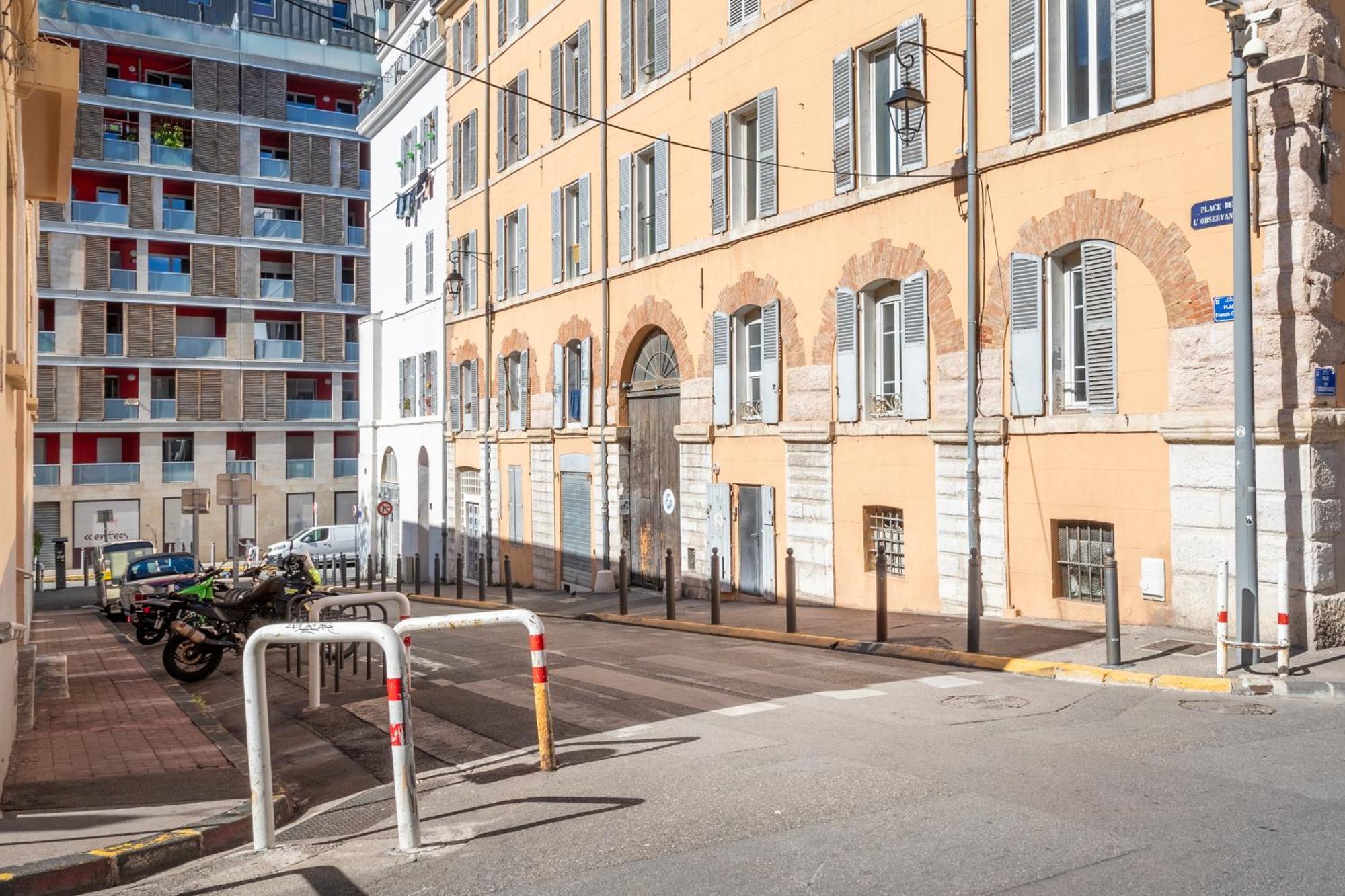 Appartement Adira Marseille Panier 2 Etoiles Extérieur photo